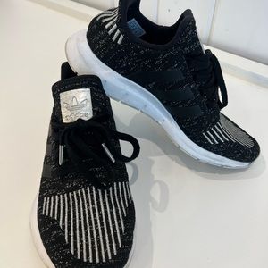 Black Adidas Swift Run